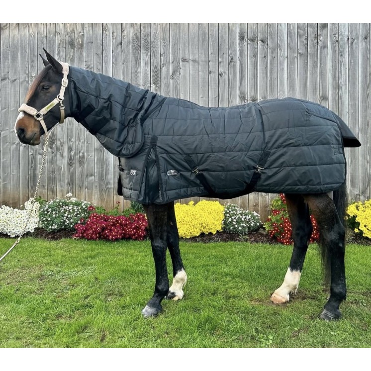 Couverture de box 300gr avec cou EQUI'NATURE